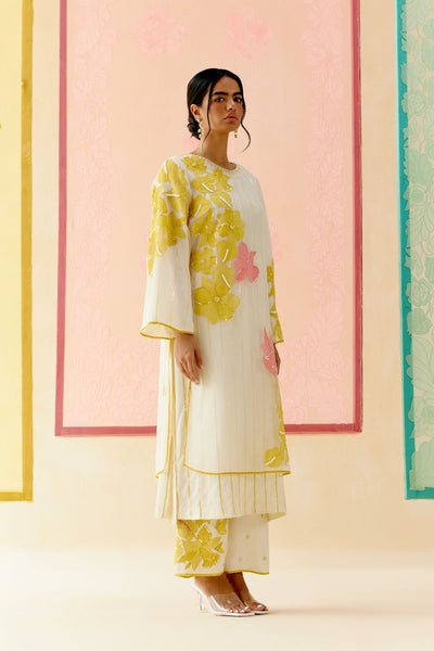 "I AM" a Dahlia white applique & hand embroidered layered kurta set