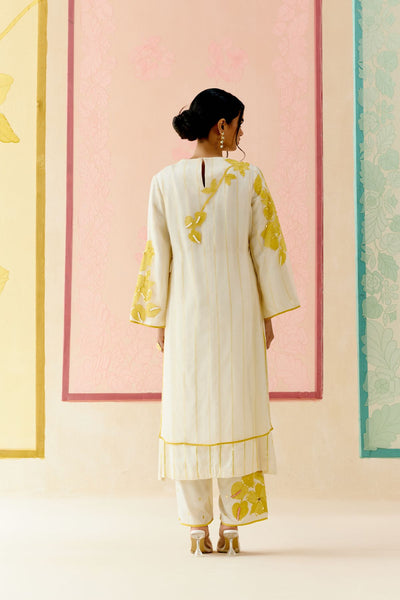 "I AM" a Dahlia white applique & hand embroidered layered kurta set