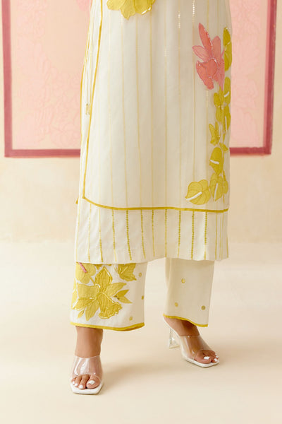 "I AM" a Dahlia white applique & hand embroidered layered kurta set