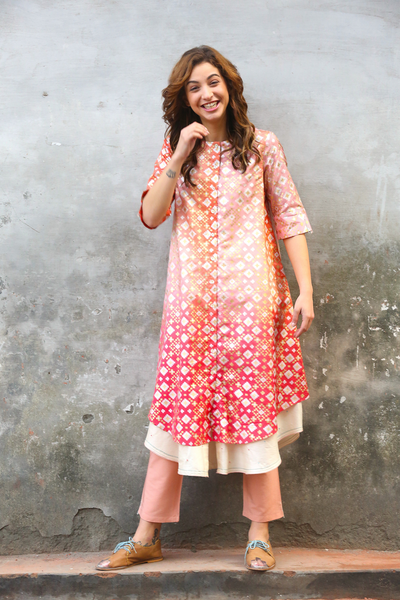 Peach Pink Ombre Ikat Printed Kurta Set